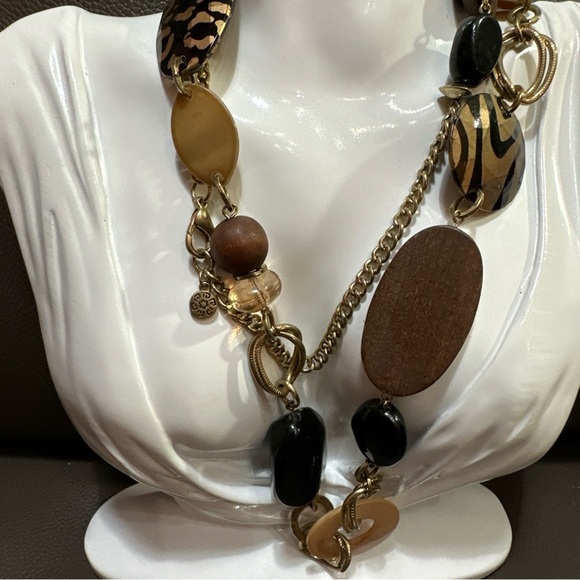 Ruby Rd. Multicolor Beaded Necklace Acrylic Shell Gold Tone 16’ 3158 p - Picture 8 of 10